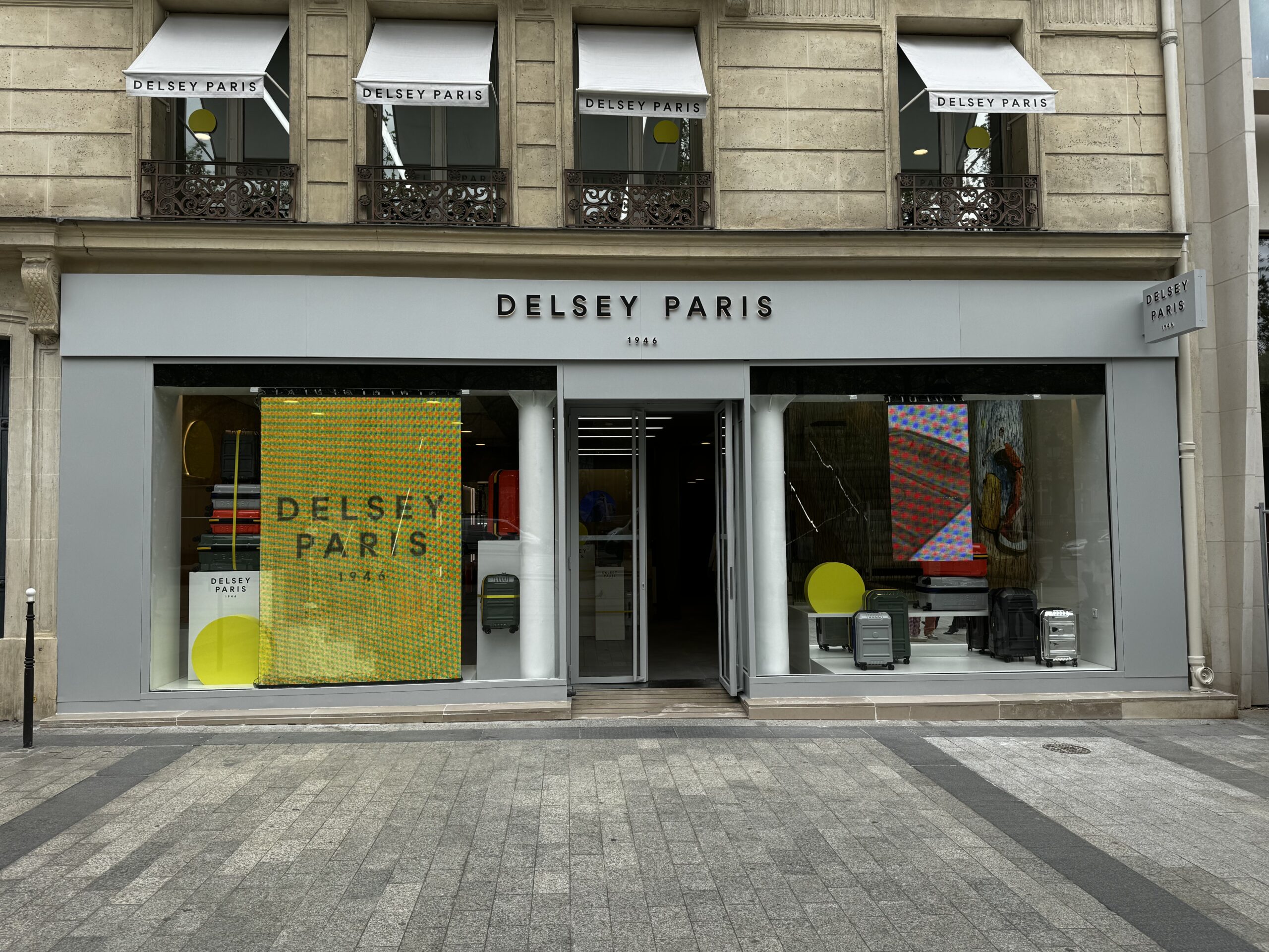 Ouverture du 1er flagship DELSEY PARIS – Champs-Élysées